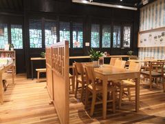 -猫的天空之城概念书店(杭州南宋御街店)