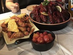 -巴厘龙虾·榜首油焖大虾(音乐学院·沿江酒馆店)