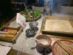 -尚尚仙·酸汤猪手·猪肚鸡火锅(华联万柳购物中心店)