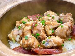 滑鸡腊肠煲仔饭-红星光发煲仔饭(文海店)