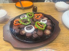-乡村馕坑肉·烧烤·新疆菜·本地人更爱吃(阿勒泰首店)