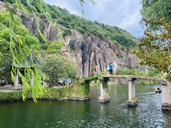 -绍兴东湖风景区