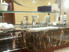 洗漱台-上海波特曼丽思卡尔顿酒店