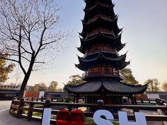 -龙华寺