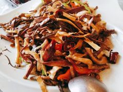 -小厨子私房菜·云南美食店