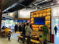 -乜都得港式茶楼(天贵路店)