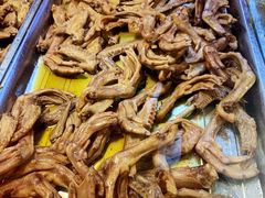-王浩儿纪六孃甜皮鸭(乐山总店)