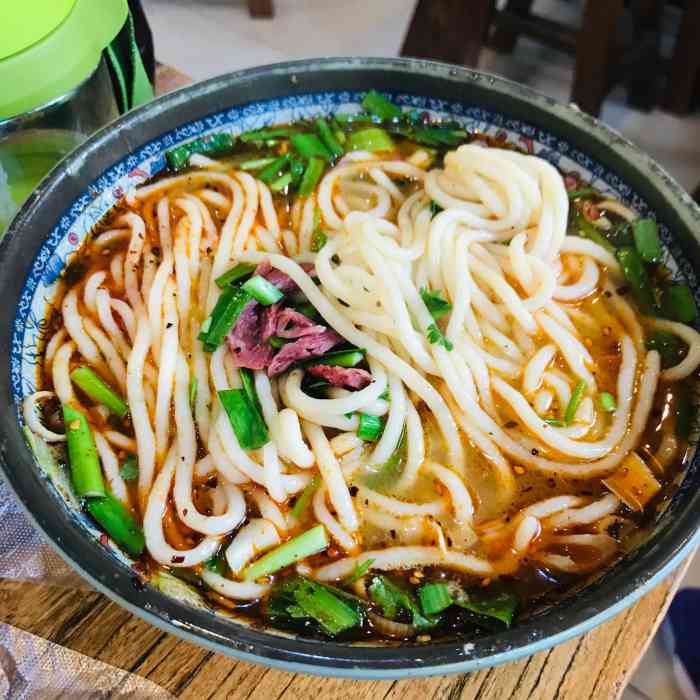 汤河桥合罗面馆(直营总店)-"汤和桥饸饹面今天带5个小朋友玩了一整天.