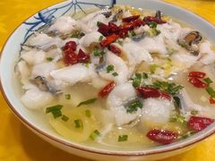 酸菜黑鱼片-大鸿运酒店·苏州菜·松鼠桂鱼(观前街店)
