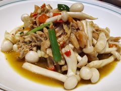 菌香鲜河蚌-老湘亲·品鉴湘菜(蔡塘爱琴海店)