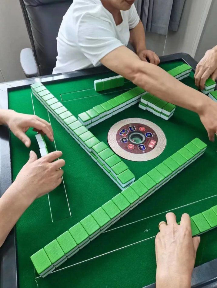 搓会小麻将