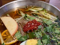 -韩热集市(百源店)