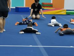 -蜩动儿童运动成长馆(恒生万鹂广场店)