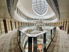 -上海滴水湖皇冠假日酒店