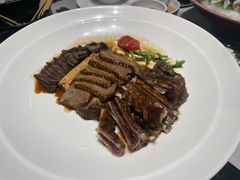 -红鼎豆捞·非遗鲍皇汤火锅(宝丰路店)