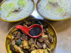 -兵俤粉干卤味(东泰禾店)