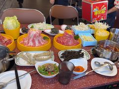 -四囍码头海鲜烧烤自助火锅(外滩南京东路悦荟广场店)
