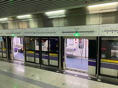 -红土地(地铁站)