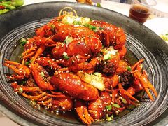 -肥肥虾庄·金牌油焖大虾(东湖欢乐谷店)