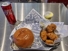 -TRIPS BURGER(大钟寺店)