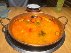 -洱火云南酸菜牛肉火锅(石景山当代商城店)