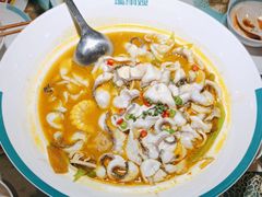 -溪雨观酸菜鱼(莘松路店)