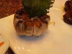 某牛肉(牛柳粒?)&nbsp;配菜-大蒜-唐廊烤鸭店(工体店)