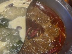 -东巴婆婆云南鱼豆花火锅(大东门店)