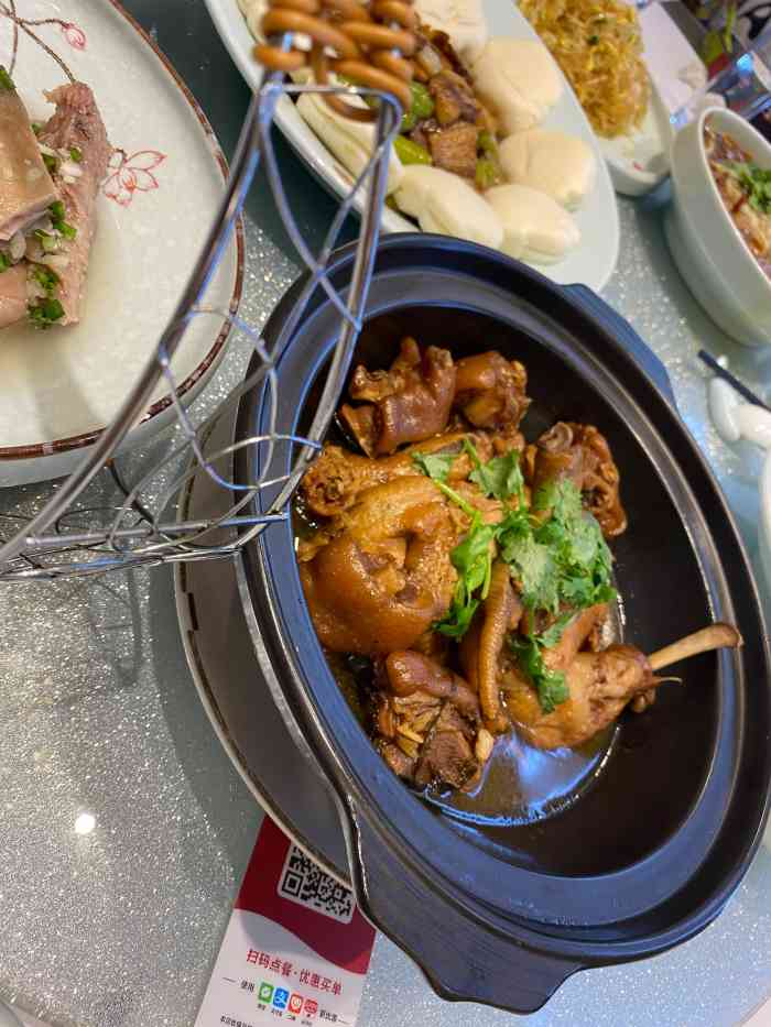 拾玖·融中餐厅(花园里店)-"这家店在花园里的2楼,这边是新开发的小区