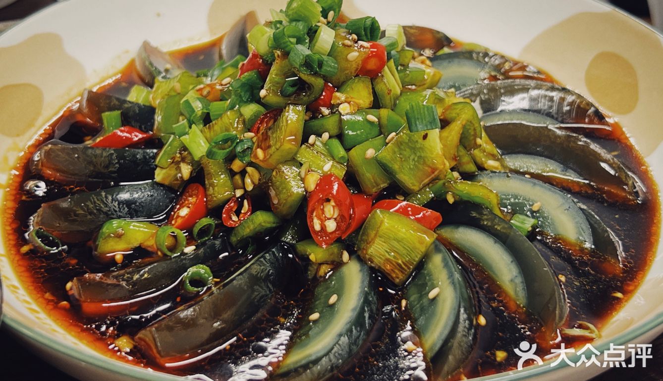 冒菜米线也好吃～btw非常好奇老板的黄焖鸡了