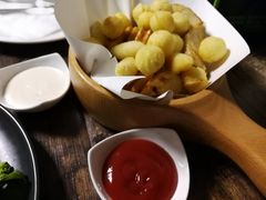 薯条拼-HIGH FIVE哈福手工汉堡(桂林路店)