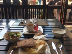 -三亚湾海居铂尔曼度假酒店