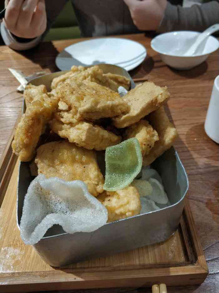 胶州味道(杭州路店)-"假日路过胶州,在大众点评上查到的饭店-胶.