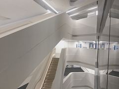 -香港理工大学