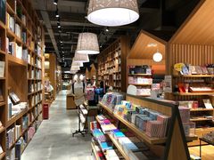 -百新书局(尚悦湾店)