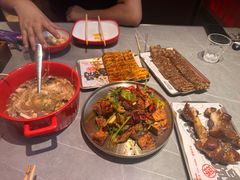 -丽伟的串·烧烤·砂锅(季景天地店)