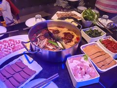 -唯爱KTV聚会餐厅(仙林东城汇店)