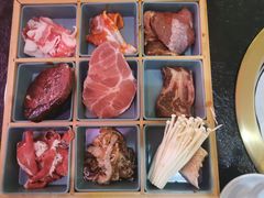 -烤路里·韩国品质自助烤肉(石路天虹4号店)