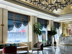 -贝尔大酒店(海拉尔伊仕丹购物广场店)