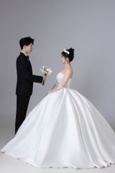 -MAO亲爱的猫婚纱摄影工作室
