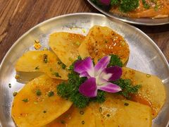 -明洞阿姨·韩式酱蟹烤肉·创意料理(三元桥店)