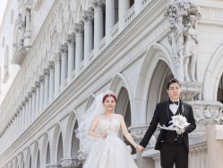 -现代经典婚纱摄影