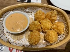 -必胜客(新中纬店)