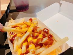 -麦当劳(乳山路店)