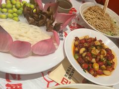 -肥肥虾庄·金牌油焖大虾(汉口城市广场店)