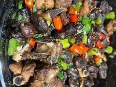 -兔行天下-鸿鹤鲜锅兔(中海国际店)