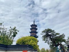 -龙华寺