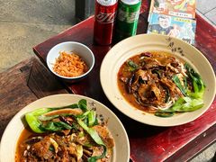 -方铲铲·成都板凳面(滨江银泰店)