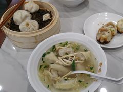 -老西白点心店