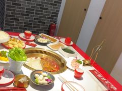-欠火锅·水牛毛肚·团建聚餐·生日宴(何山路店)